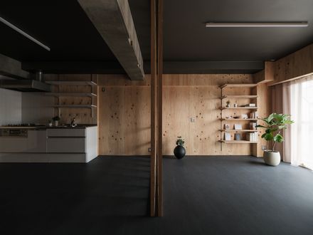 Six-grid House In Osaka