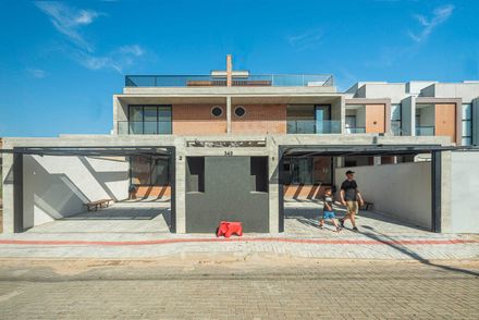 TT Houses