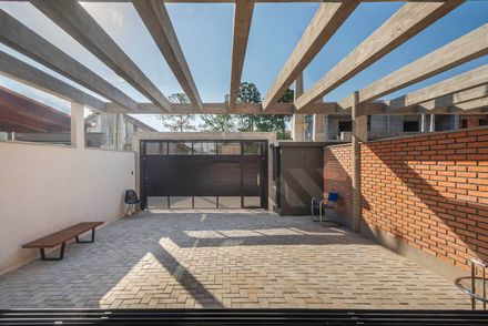 TT Houses