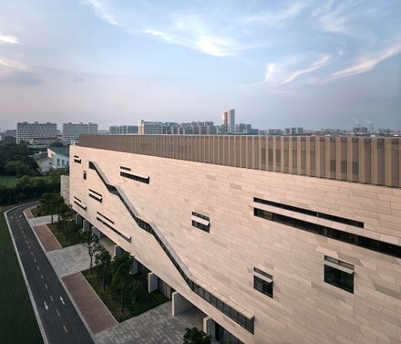 Shanghai Jiao Tong University Student Service Center
