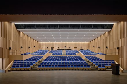 Shanghai Jiao Tong University Student Service Center