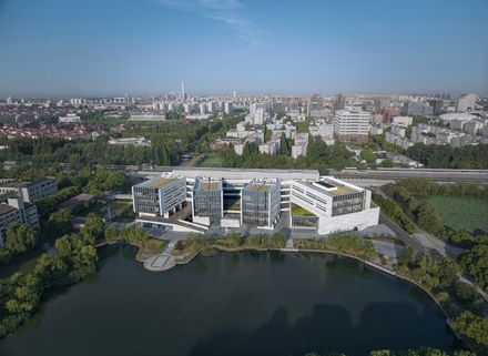 Shanghai Jiao Tong University Student Service Center