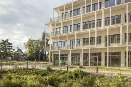 Paramedical Training Institute And Parking Structure
