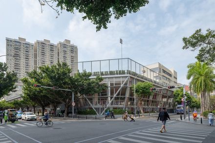 Hongling Middle School Shixia Campus