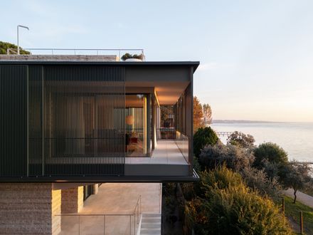 Villa EF