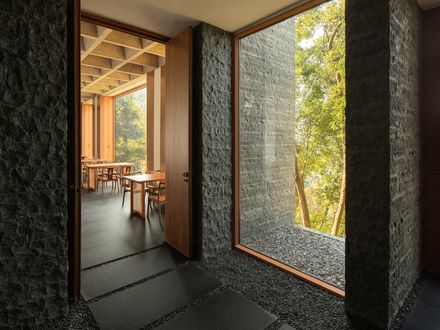 Qing Shui Meditation Retreat Center