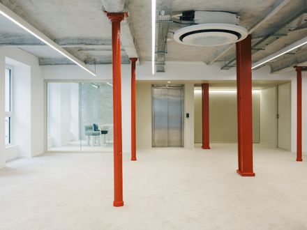 Sentier - Contemporary Workplace