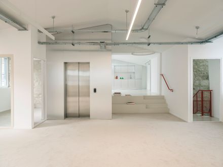Sentier - Contemporary Workplace