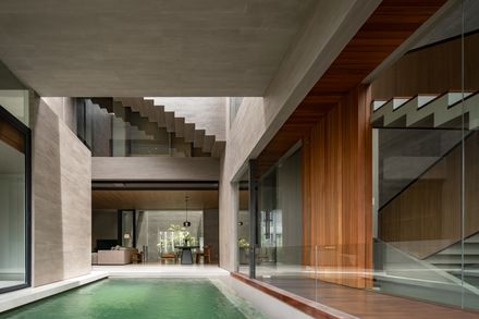 O4 House