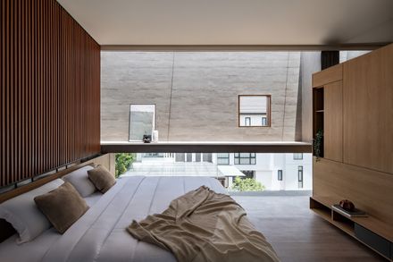 O4 House