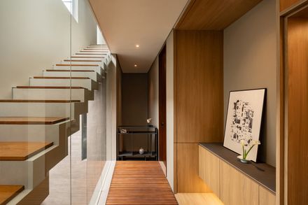 O4 House