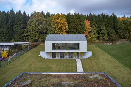 House With A Mountain View