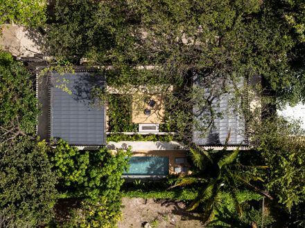 Calma House