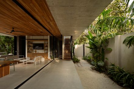 Calma House