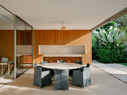 Sculpture House