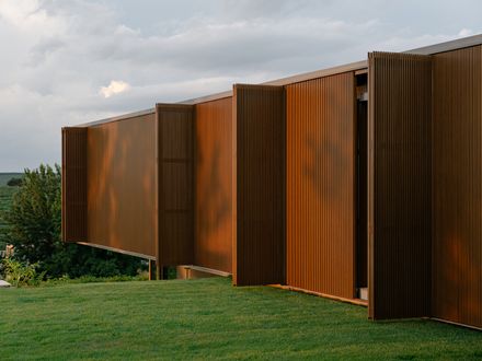 Sculpture House