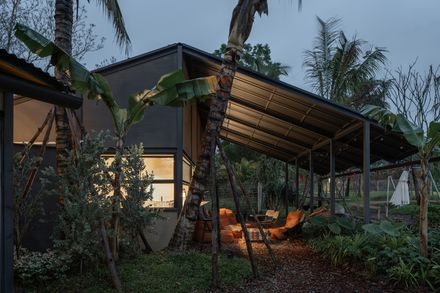 LUXEFARM Waterbird Park Pavilion