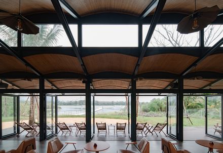 LUXEFARM Waterbird Park Pavilion