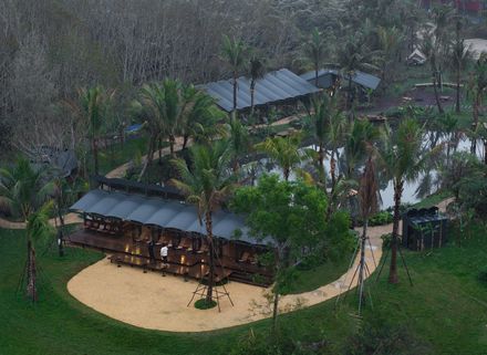 LUXEFARM Waterbird Park Pavilion