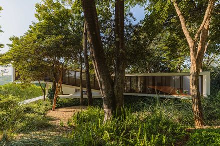 Ascendente House
