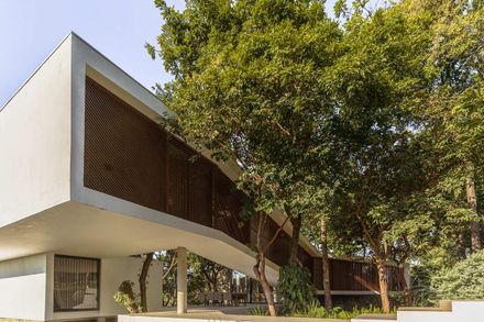 Ascendente House