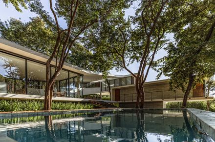 Ascendente House