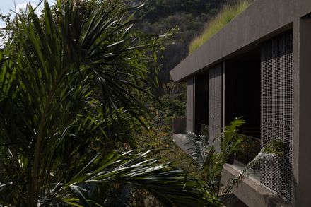 House Awasi