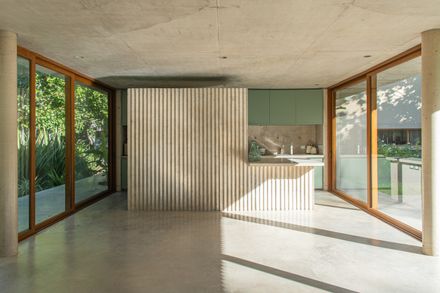 Leloir Studio Pavilion