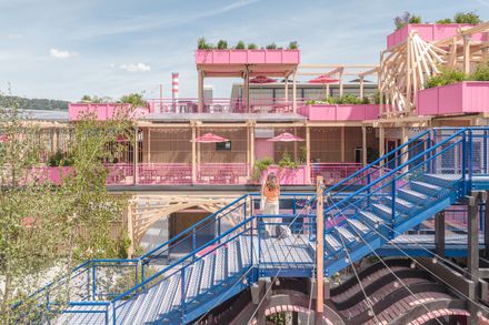 Remise Rosa Complex
