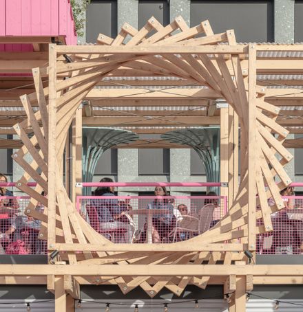 Remise Rosa Complex