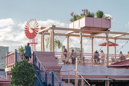 Remise Rosa Complex