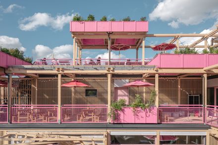Remise Rosa Complex