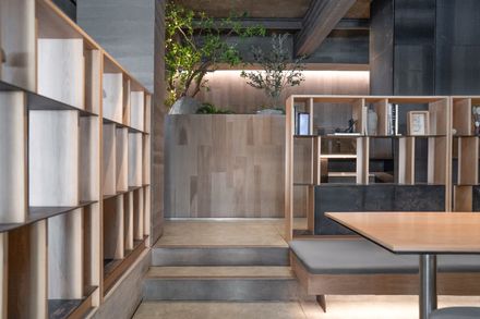 Jordnära Cafe & PHOMI Showroom