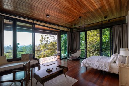 Liù Lín Residence