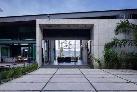 Liù Lín Residence