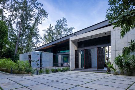 Liù Lín Residence