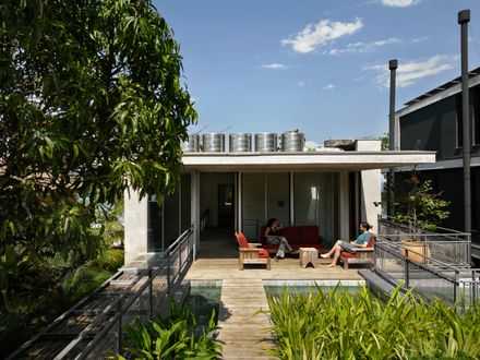 JQY House