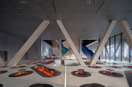 Yuehai Culture And Sports Center
