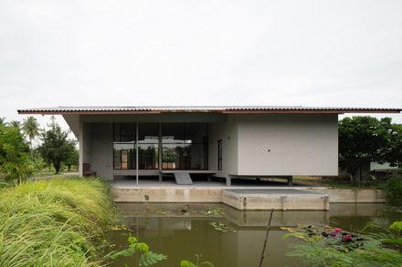 Baan Rim Bua House