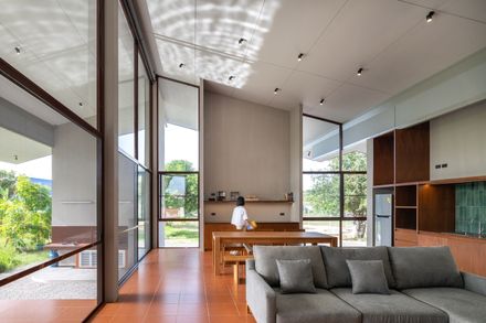 Baan Rim Bua House