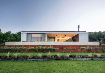 HIKARI House