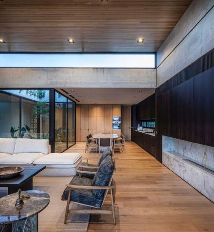 HIKARI House