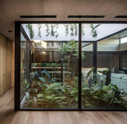HIKARI House