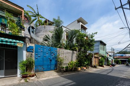 Dual-Family House