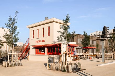 L'aiguilleuse - Renovation Of A Former Railway Signal Box Into A Kiosk-bar