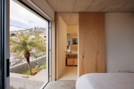 Loungueira House