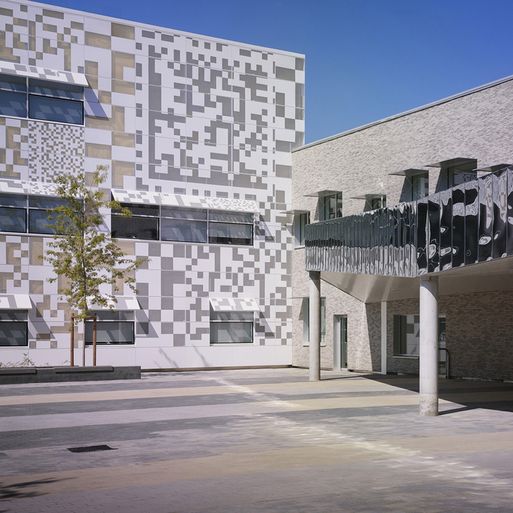 Lucie Aubrac School