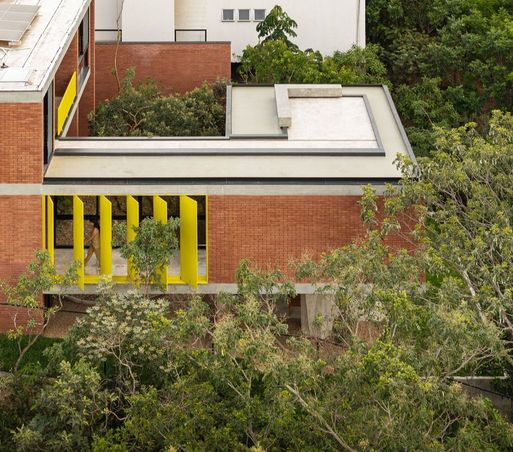 House of the 7 Trees