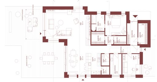 Residence On The Edge Of National Forest