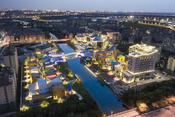 LinGang New City Community Shopping Center